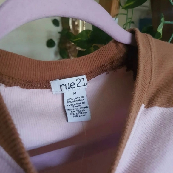 Y2K/Academia outfit ✨️ - Picture 5 of 7